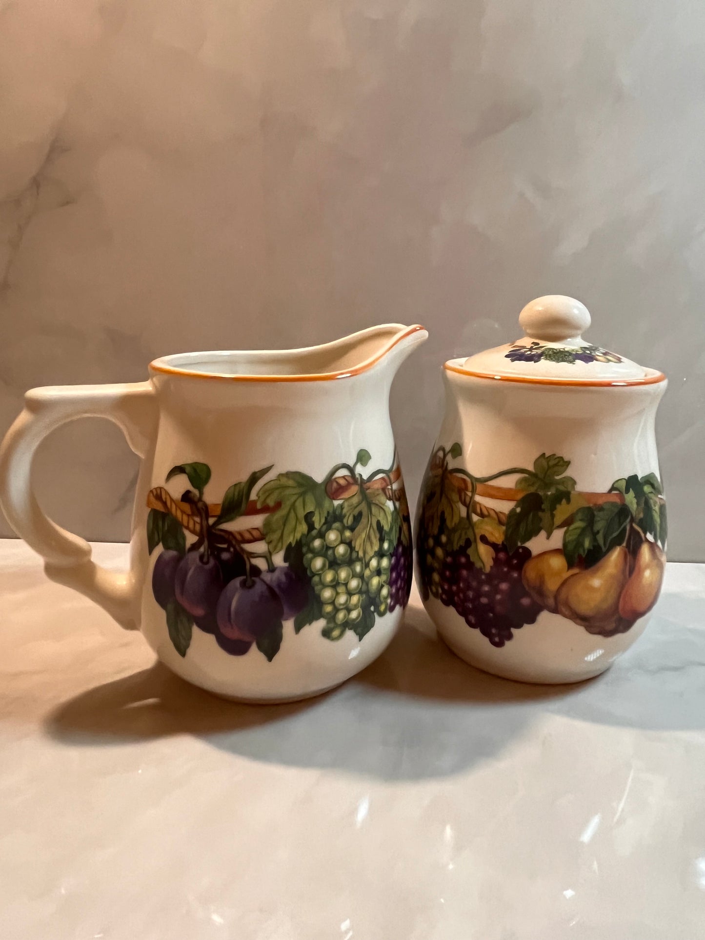 RARE FIND- VINTAGE, Kensington Garden Tea Collection Porcelain Enamel, Sugar Bowl & Creamer Set.