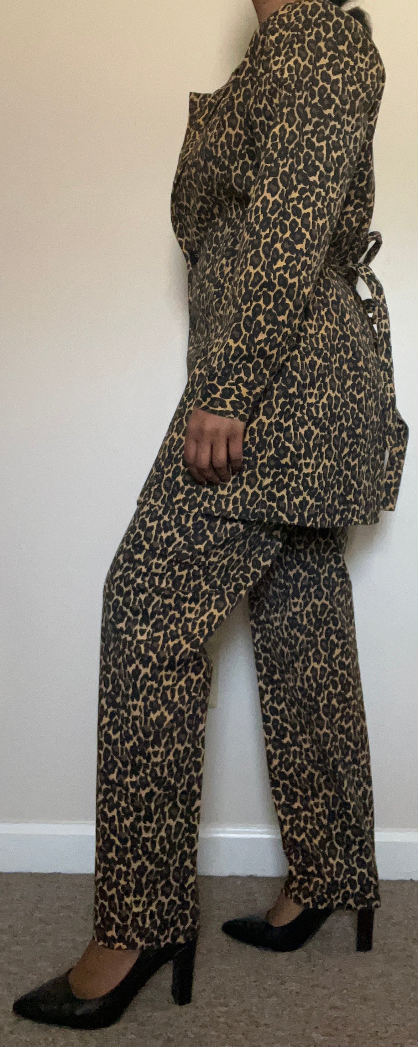 Vintage Fashion N +A Leopard Two Piece Suit Size Medium 1980s