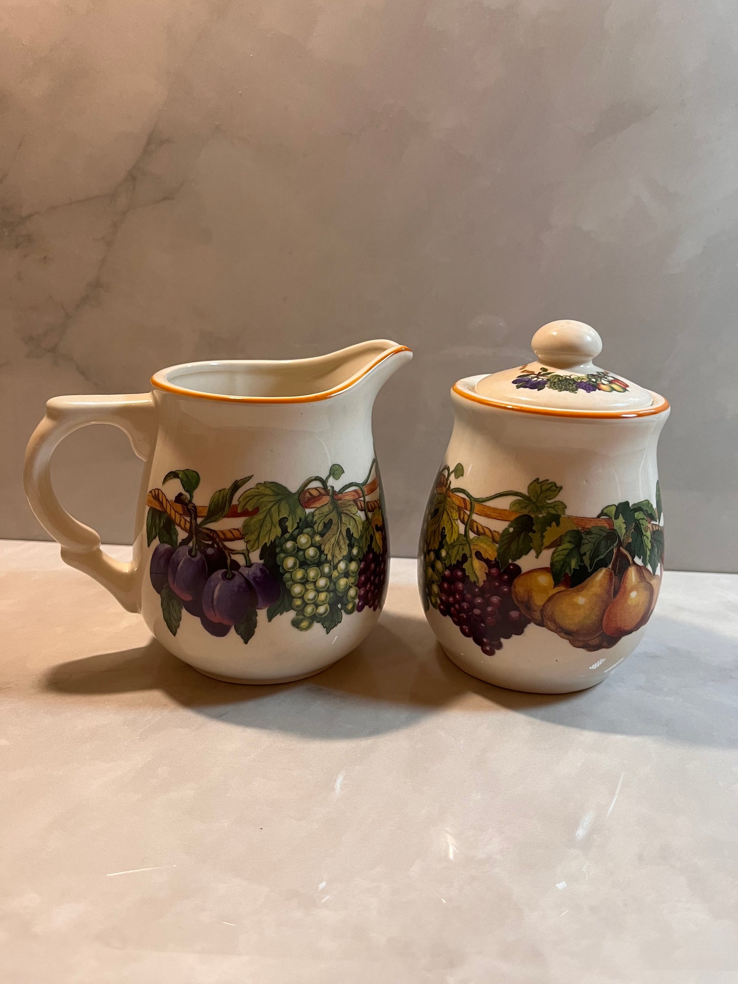 RARE FIND- VINTAGE, Kensington Garden Tea Collection Porcelain Enamel, Sugar Bowl & Creamer Set.