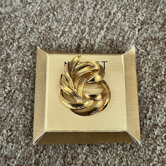 Vintage MONET Ribbon Swirl Brooch Pin Gold