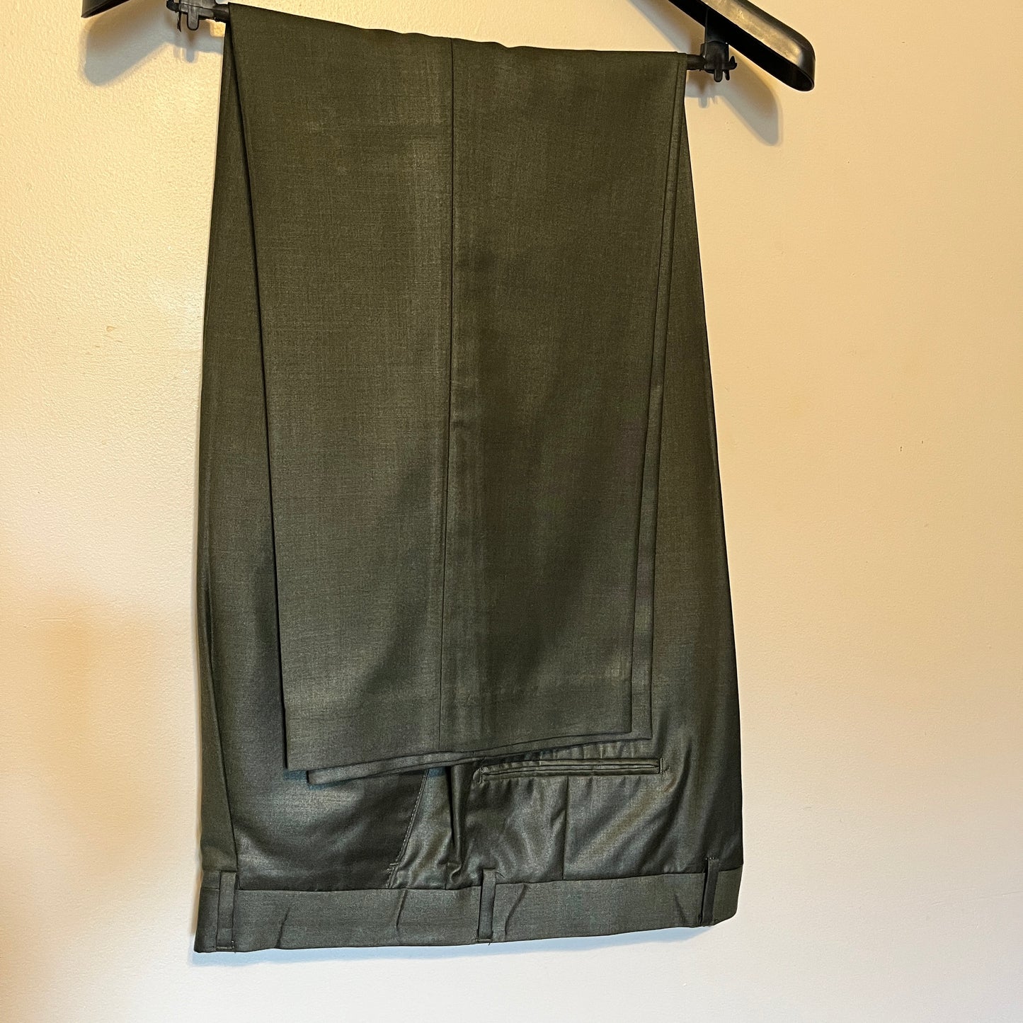 Vintage Vitali Mens Two Piece Suit Olive L44