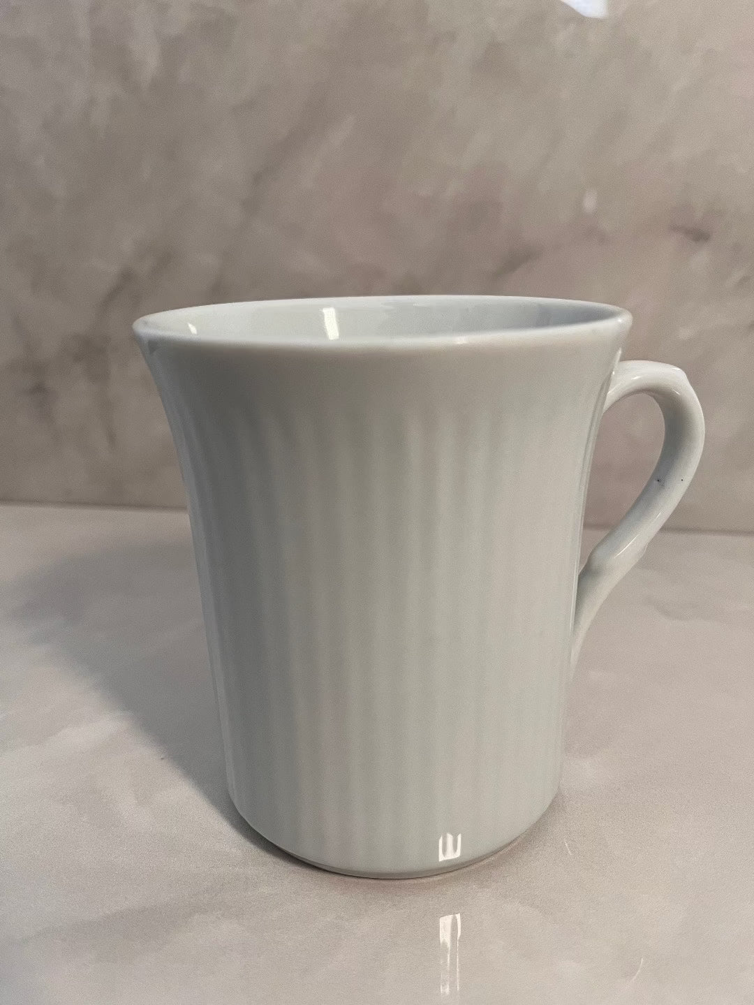 Vintage Lillian Vernon White Embossed 4 Mug Set