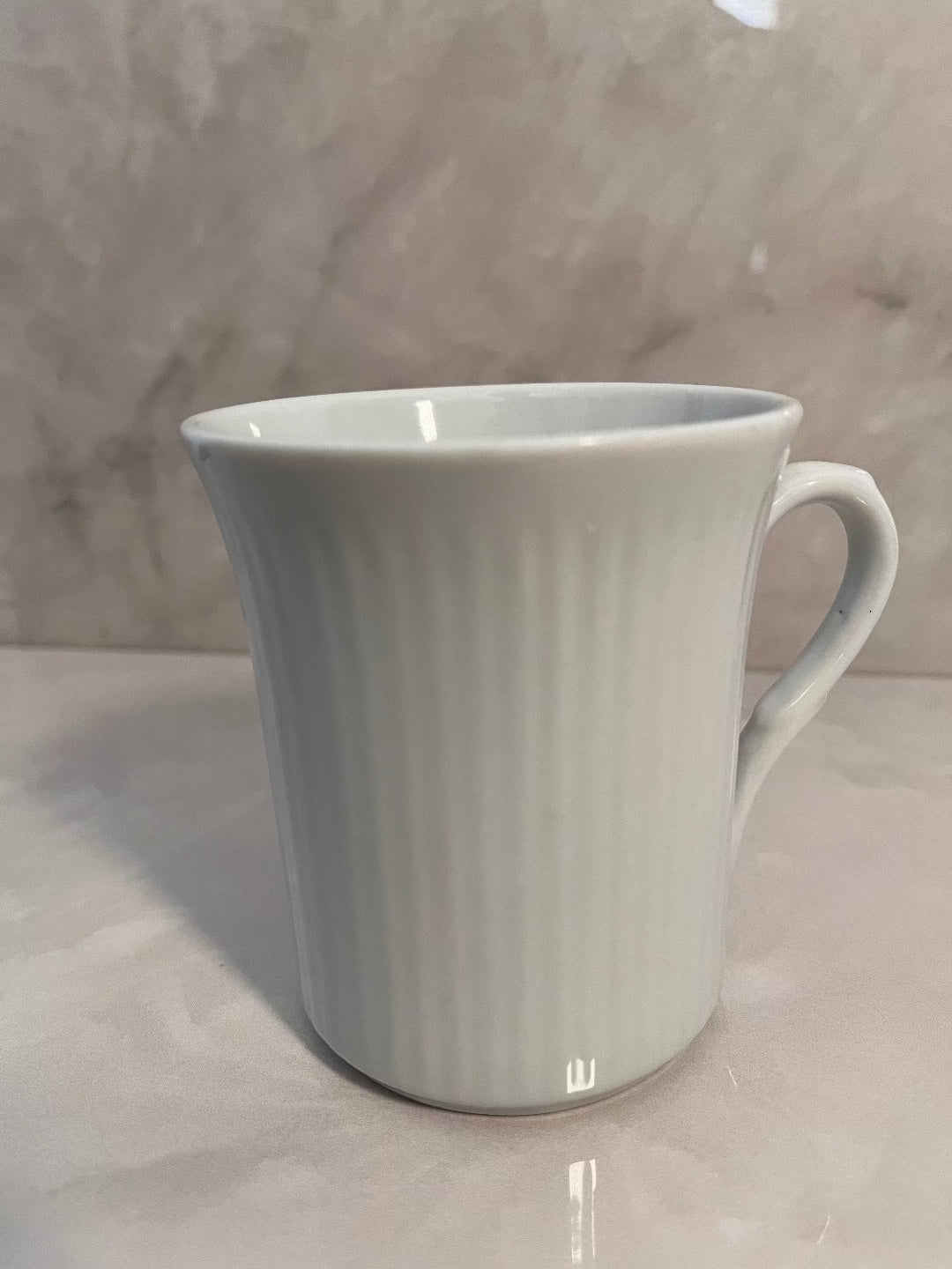 Vintage Lillian Vernon White Embossed 4 Mug Set